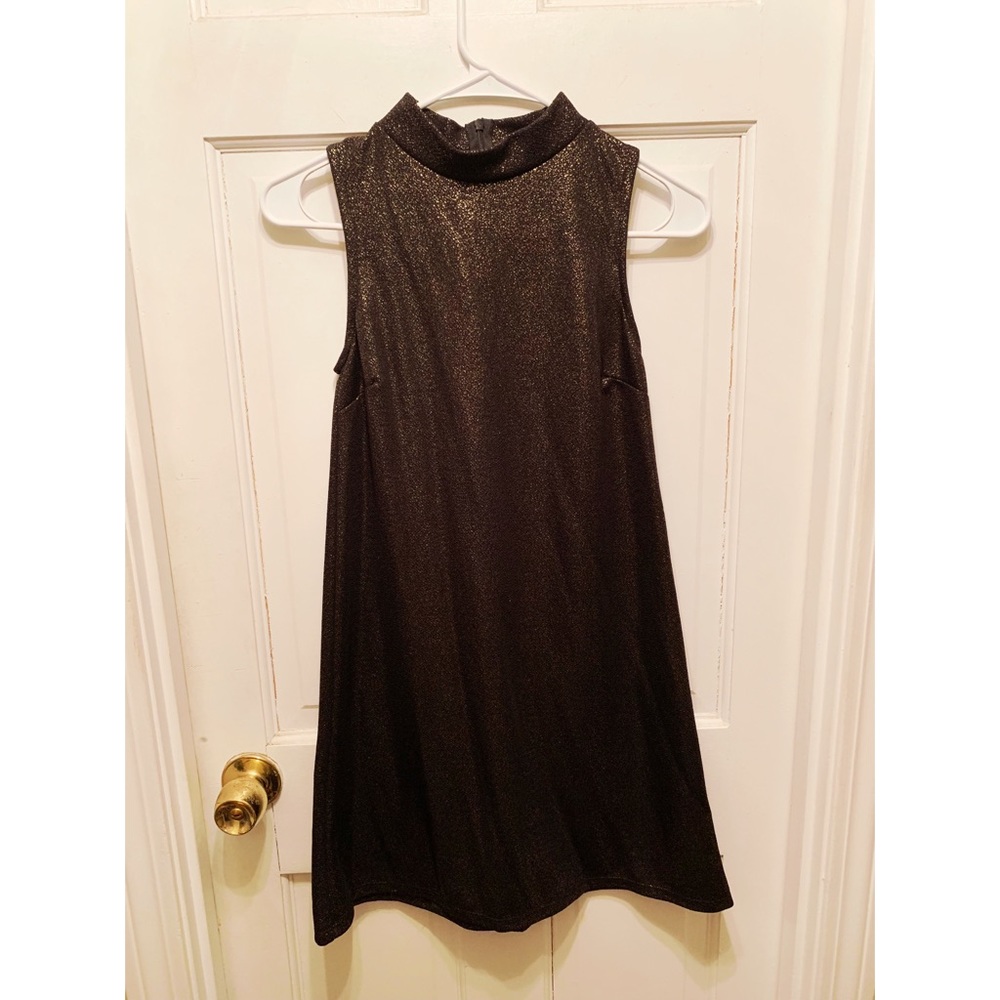 ✨🖤 Black & Shimmering Gold Mini Dress 🖤✨